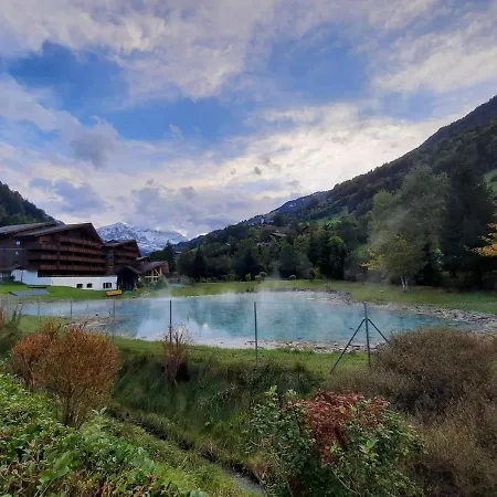 Et Studio, Διαμέρισμα *