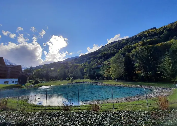 Et Studio, * 瓦尔·蒂利兹